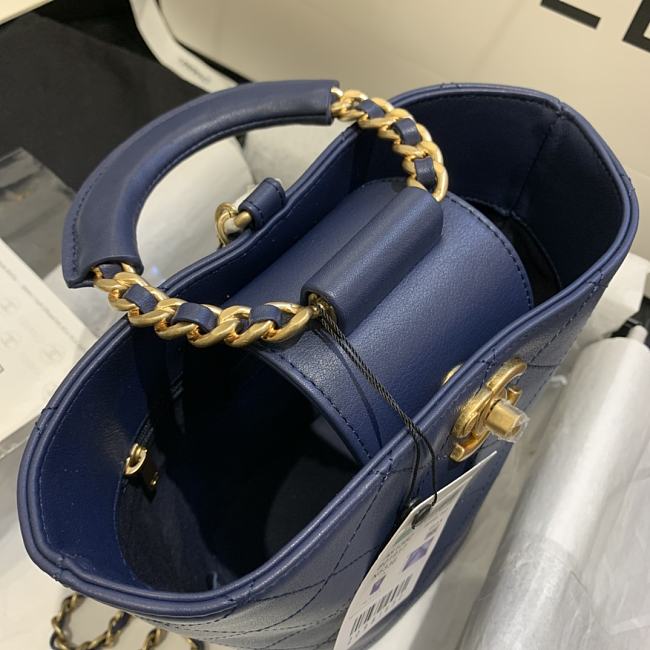 Ch**el chain handle bucket bag blue as1362 32 x 26 x 15 cm