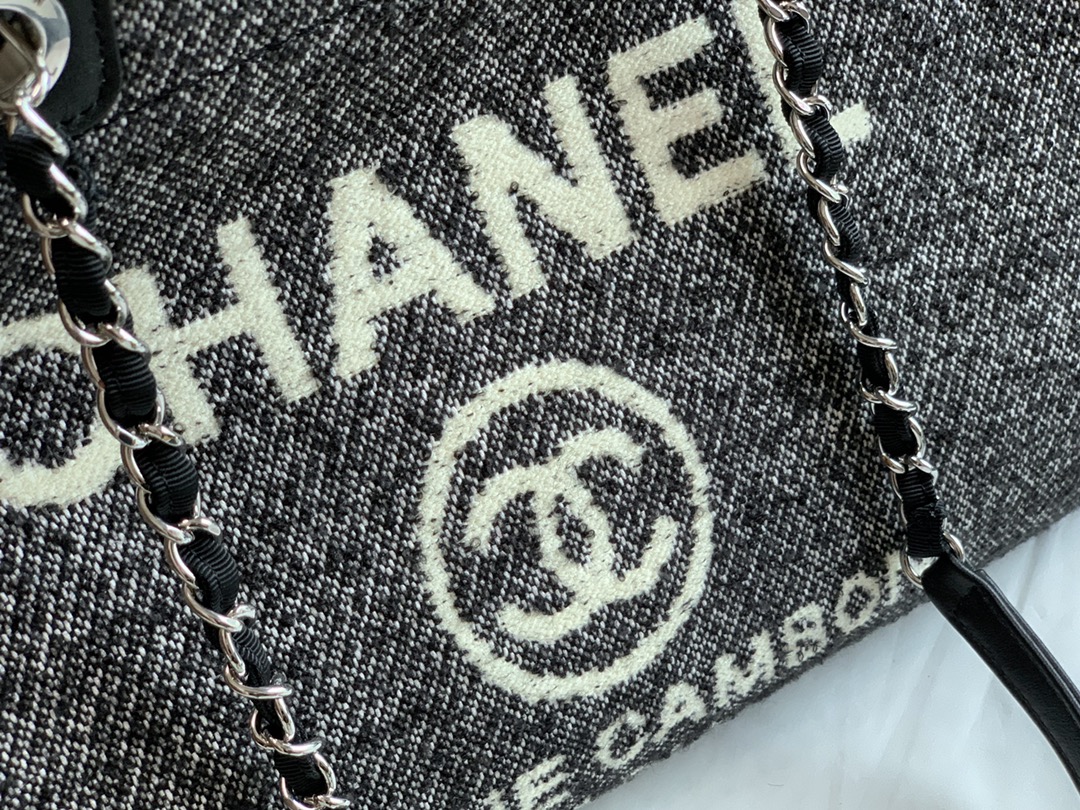 Ch**el deauville tote bag black 34 cm