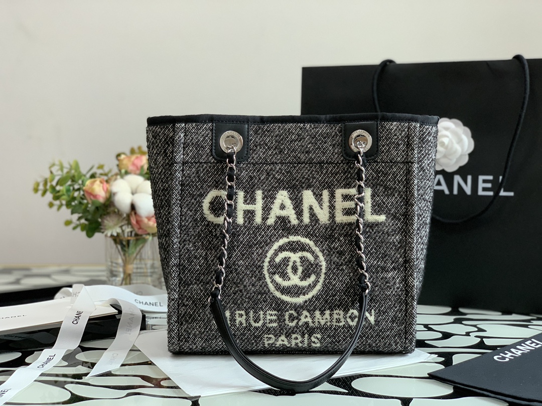 Ch**el deauville tote bag black 28 cm