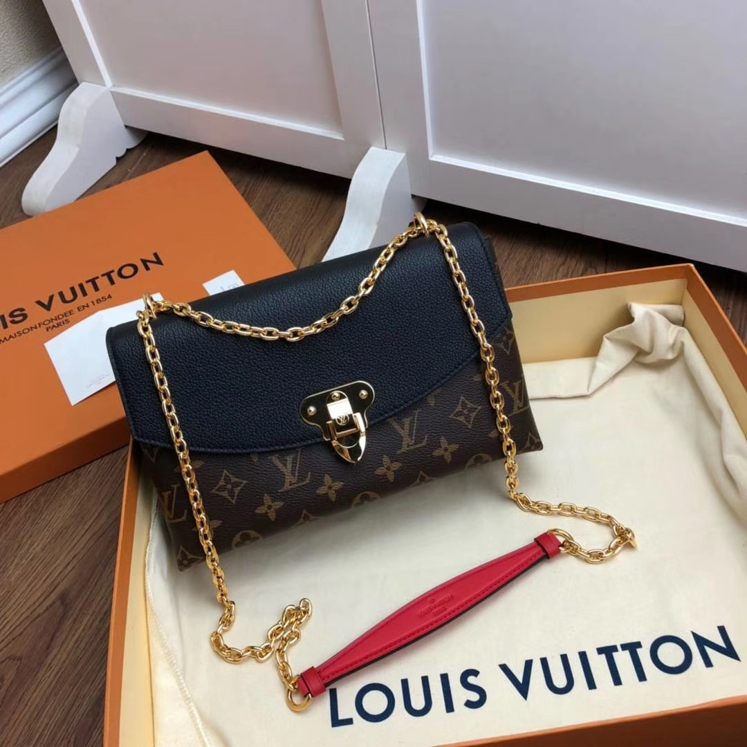 l0vis Vvtt0n saint-placide monogram canvas and leather black m43714 26 x 16 x 7 cm