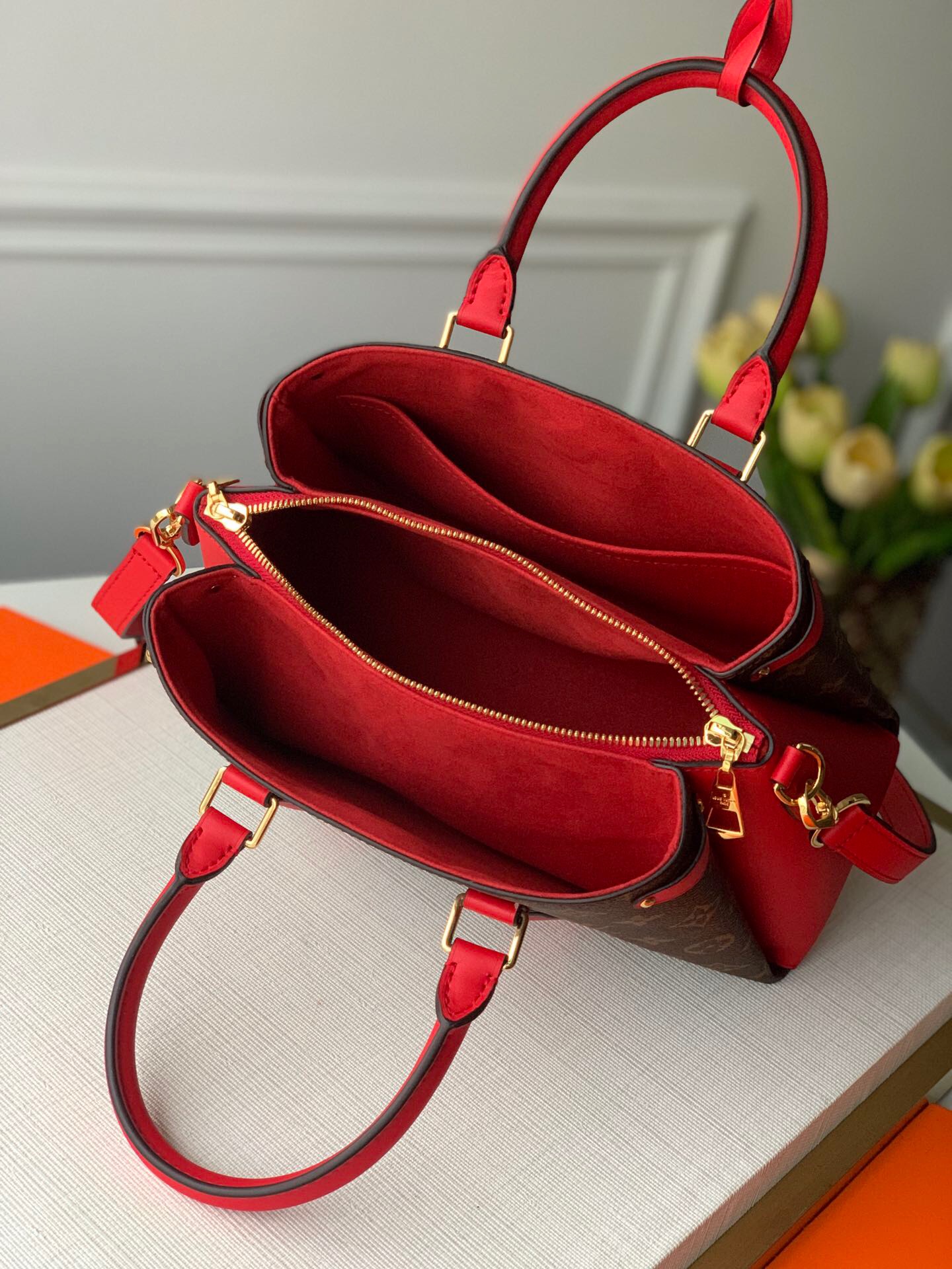 l0vis Vvtt0n soufflot bb monogram canvas and leather cherry red m44818 29 × 19 × 10 cm