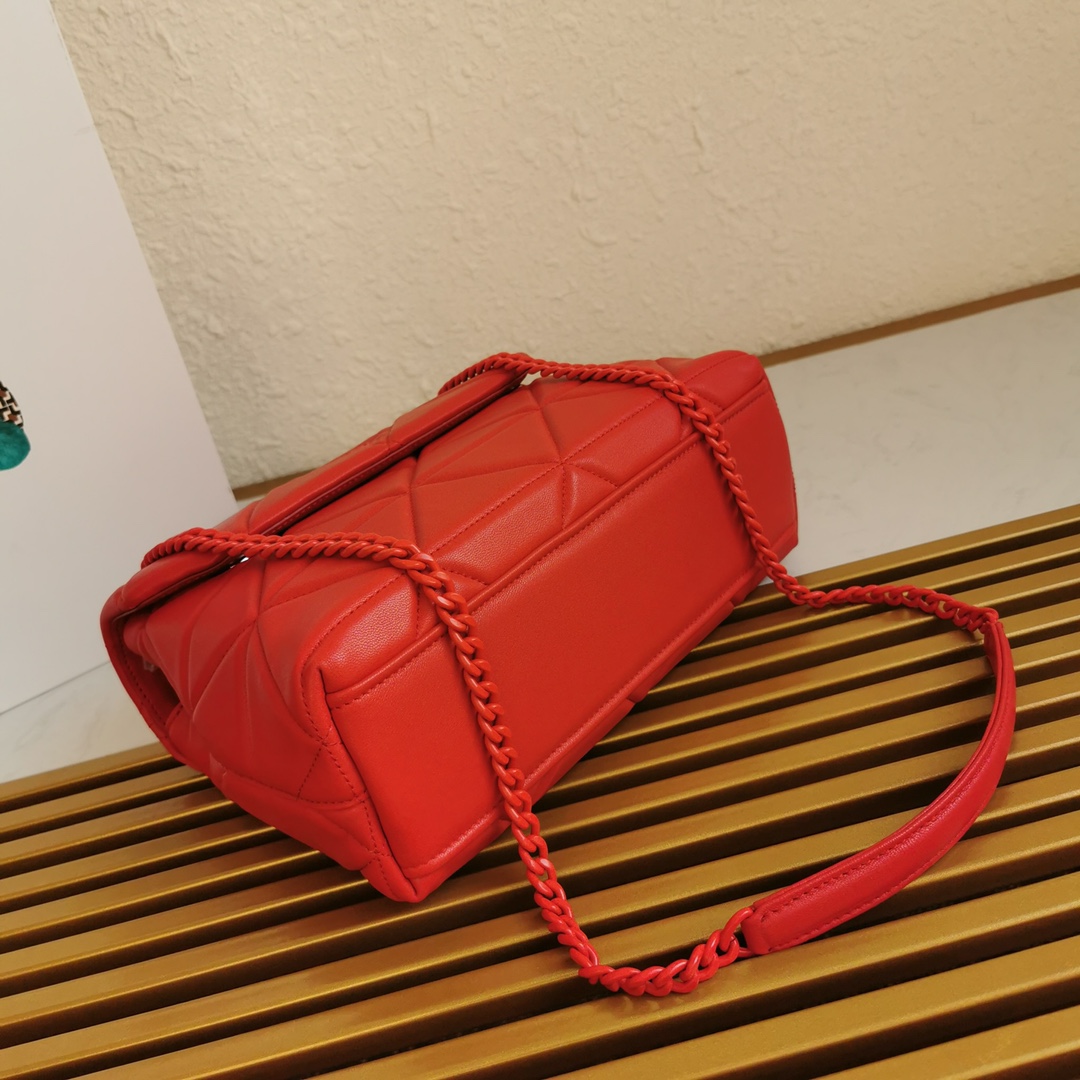 Pra*a large nappa leather Pra*a spectrum bag red 1bd231 27 × 18.5 × 9 cm