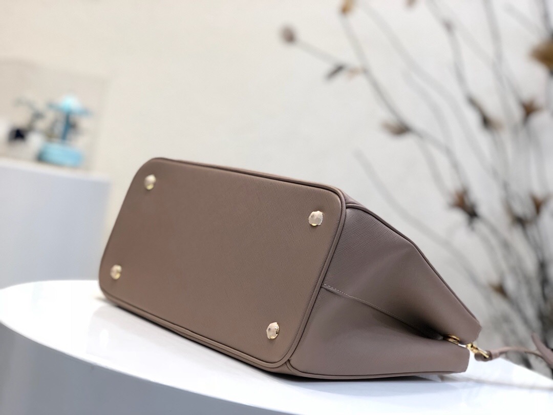 Pra*a large galleria saffiano leather bag beige 1ba274 32 × 24 × 14 cm