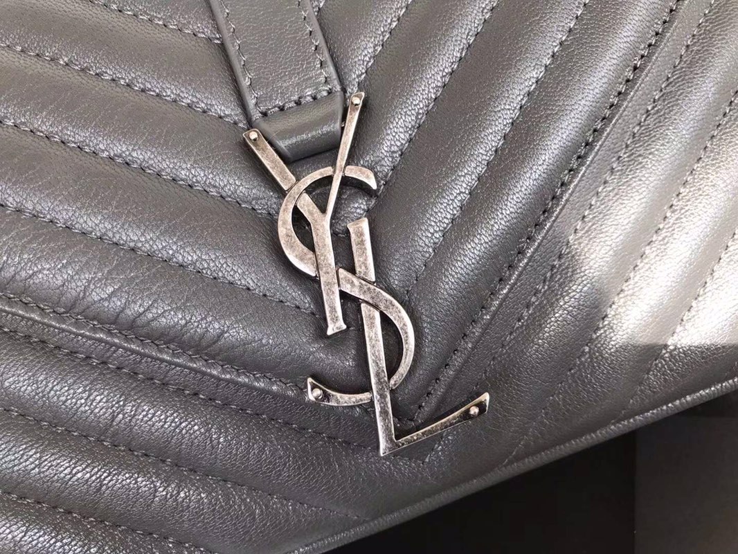 Y51 medium college in matelassÉ leather silver metal grey 600279 24 x 17 x 7 cm