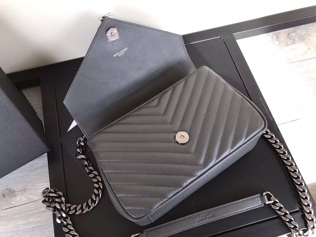 Y51 medium college in matelassÉ leather silver metal grey 600279 24 x 17 x 7 cm