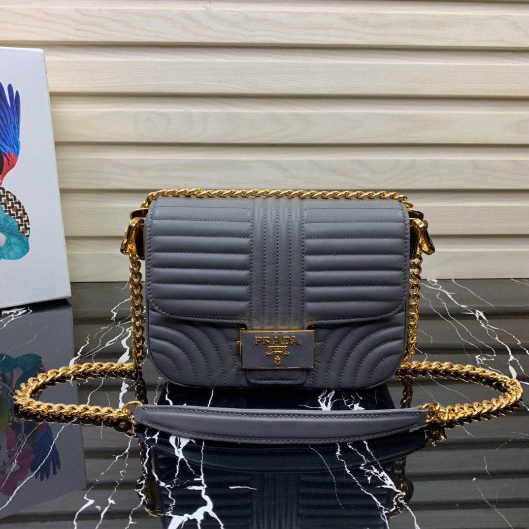 Pra*a diagramme shoulder bag grey 1bd227 20.5 x 14 x 5 cm