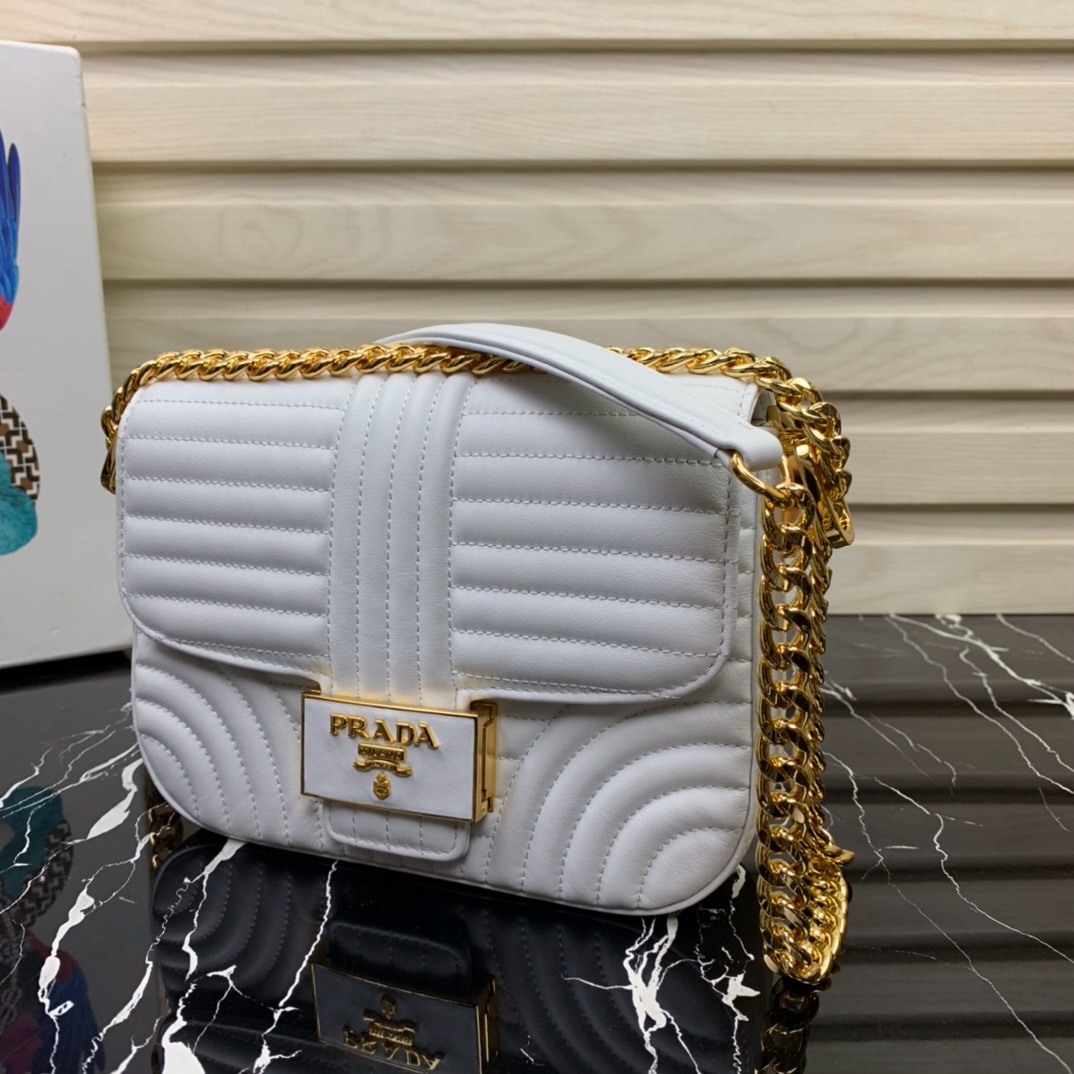 Pra*a diagramme shoulder bag white 1bd227 20.5 x 14 x 5 cm