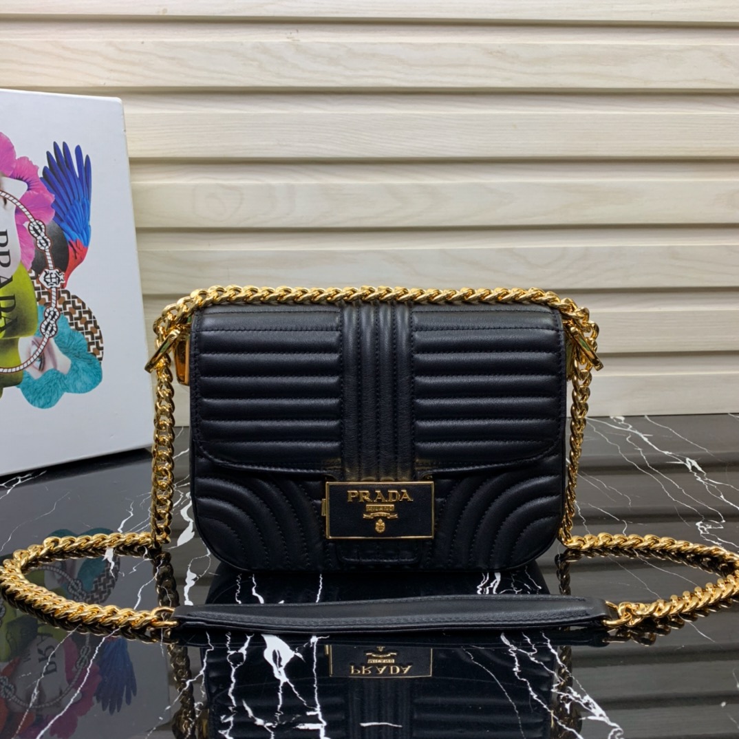 Pra*a diagramme shoulder bag black 1bd227 20.5 x 14 x 5 cm