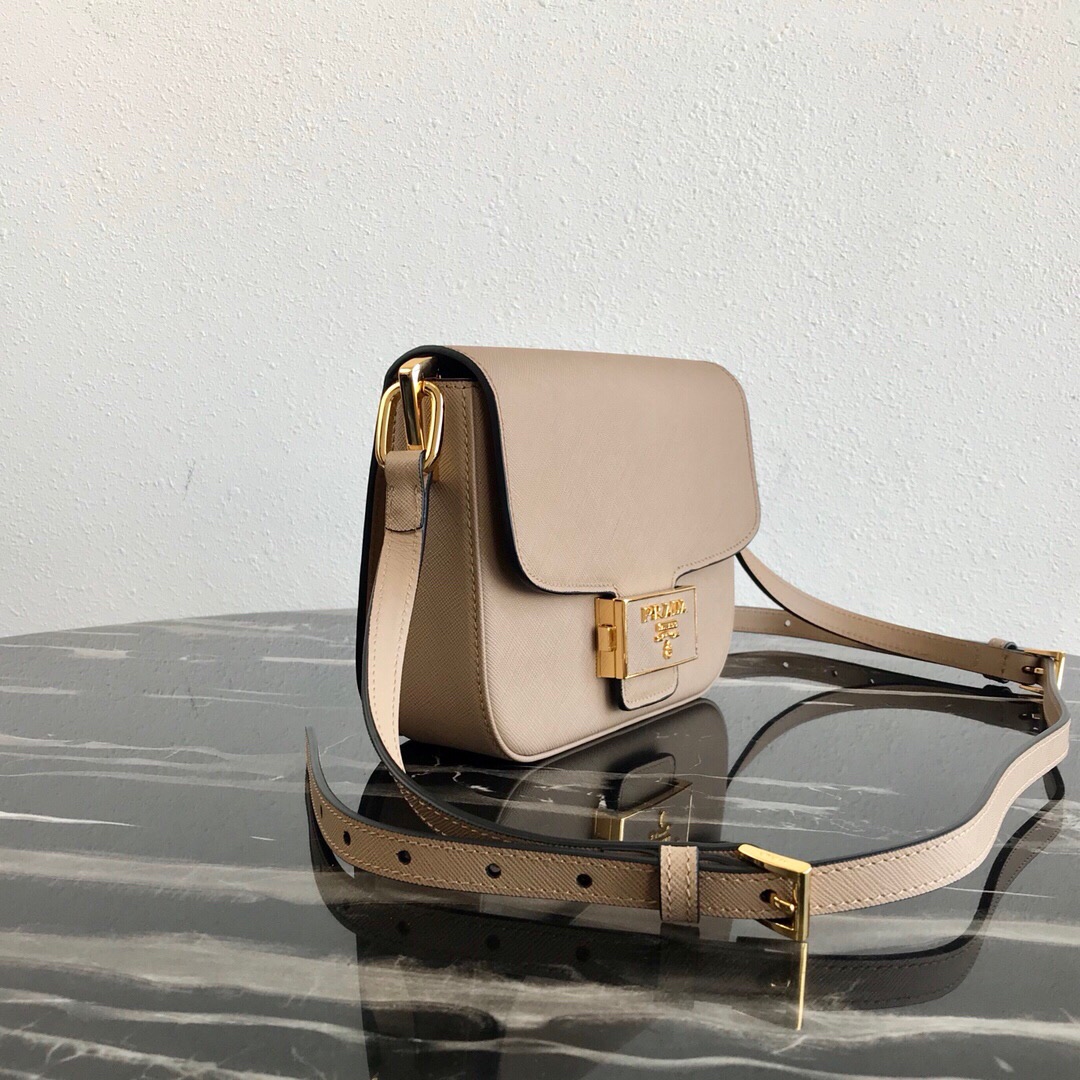 Pra*a saffiano leather emblème bag powder pink 1bd217 20.5 x 14 x 5 cm