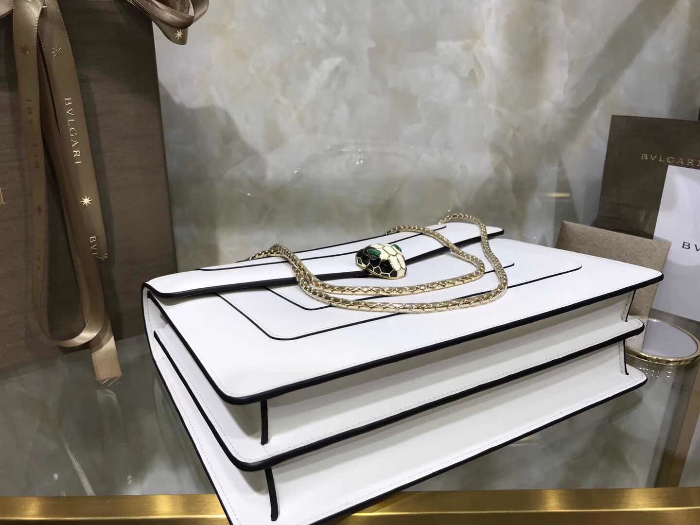 Bv1g*ai serpenti forever shoulder bag leather white 283170 28 x 19 x 8 cm