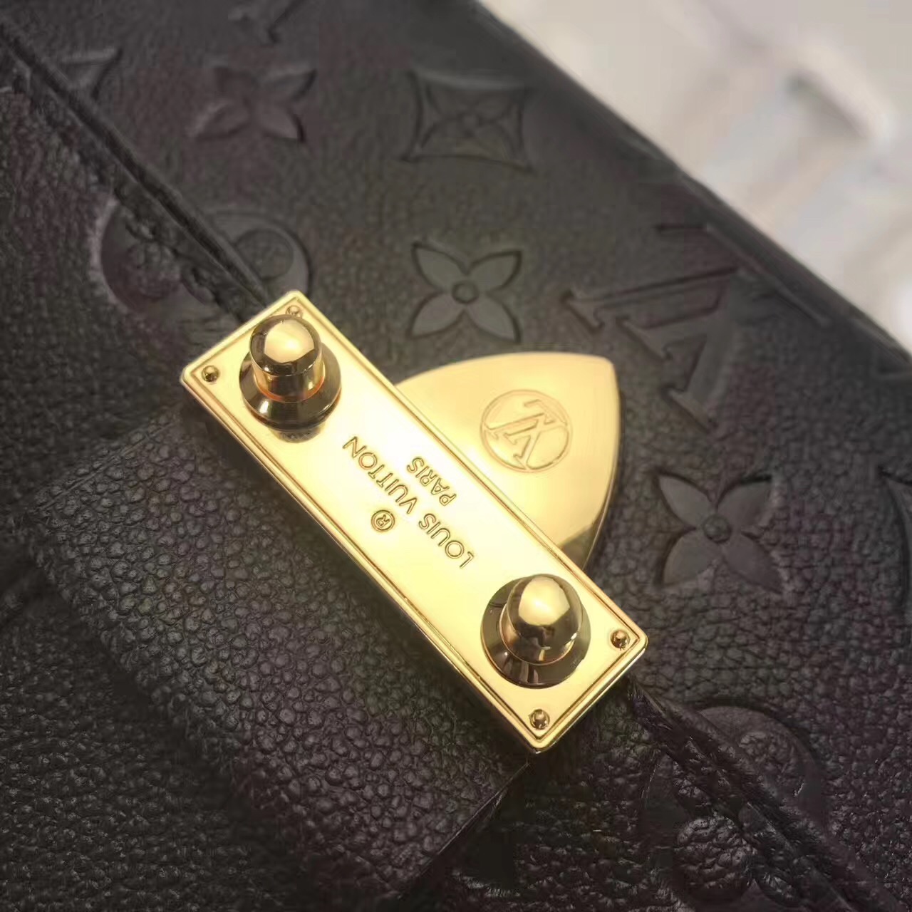 l0vis Vvtt0n saint sulpice bag monogram empreinte leather black m43393 25 x 16.5 x 9 cm