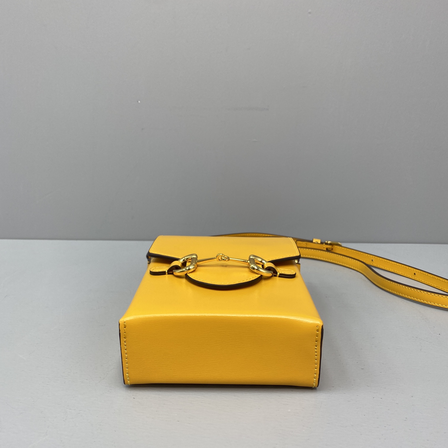 Gvc*1 mini horsebit 1955 bag leather yellow 625615 11.5 x 17 x 4 cm