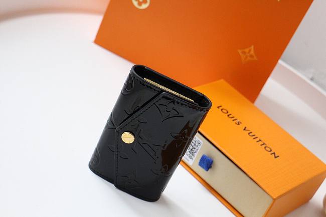 l0vis Vvtt0n 6 key holder black m90902 10 x 7 x 2 cm