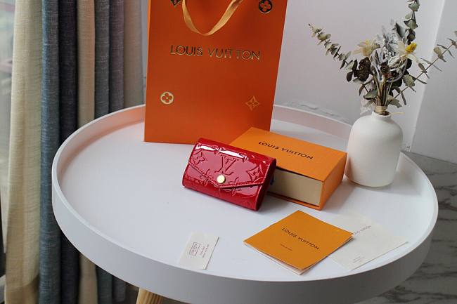 l0vis Vvtt0n 6 key holder red m90902 10 x 7 x 2 cm