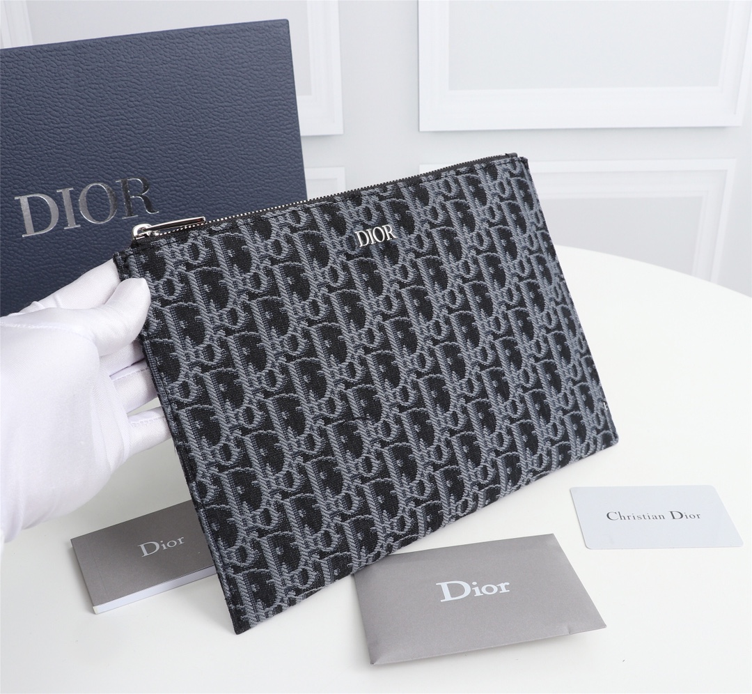 D10r pouch oblique jacquard blue and black 2obca251yse 27 x 19 cm