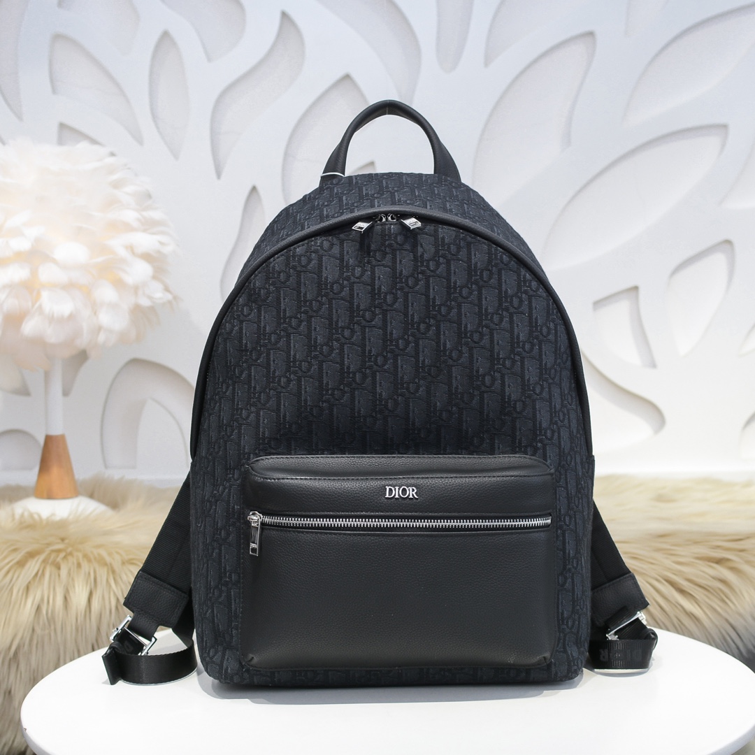 D10r oblique jacquard backpack black 30 x 42 x 15 cm