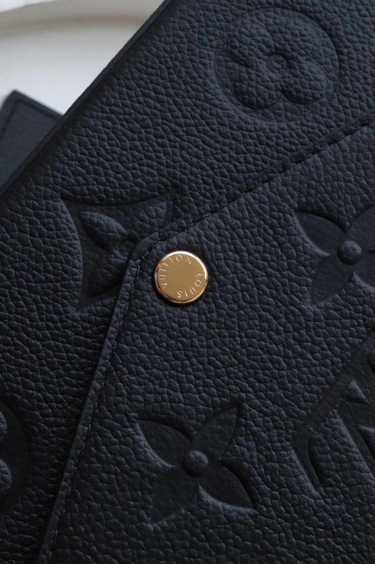 l0vis Vvtt0n fÉlicie pochette monogram empreinte embossed leather m80679 21 x 12 x 3 cm