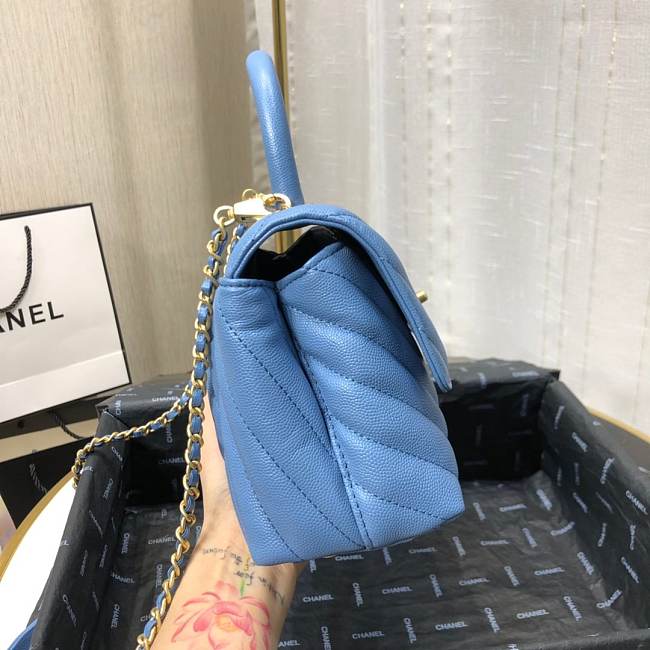 Ch**el mini coco grained calfskin v quilting flap bag blue a92990 23.5 x 13.75 x 9.75 cm