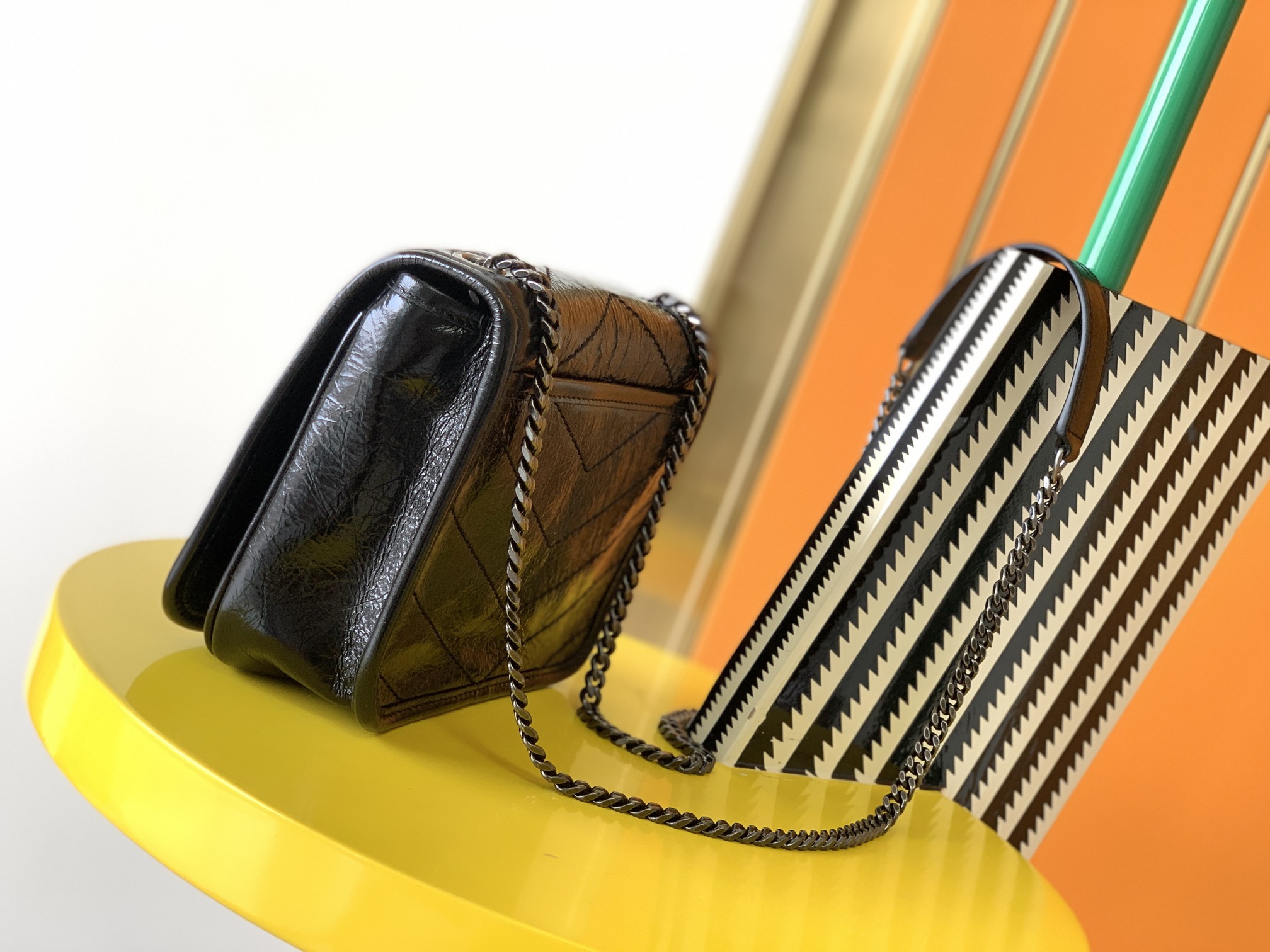 Y51 niki quilted crossbody bag leather black 583103 19 x 15 x 6 cm