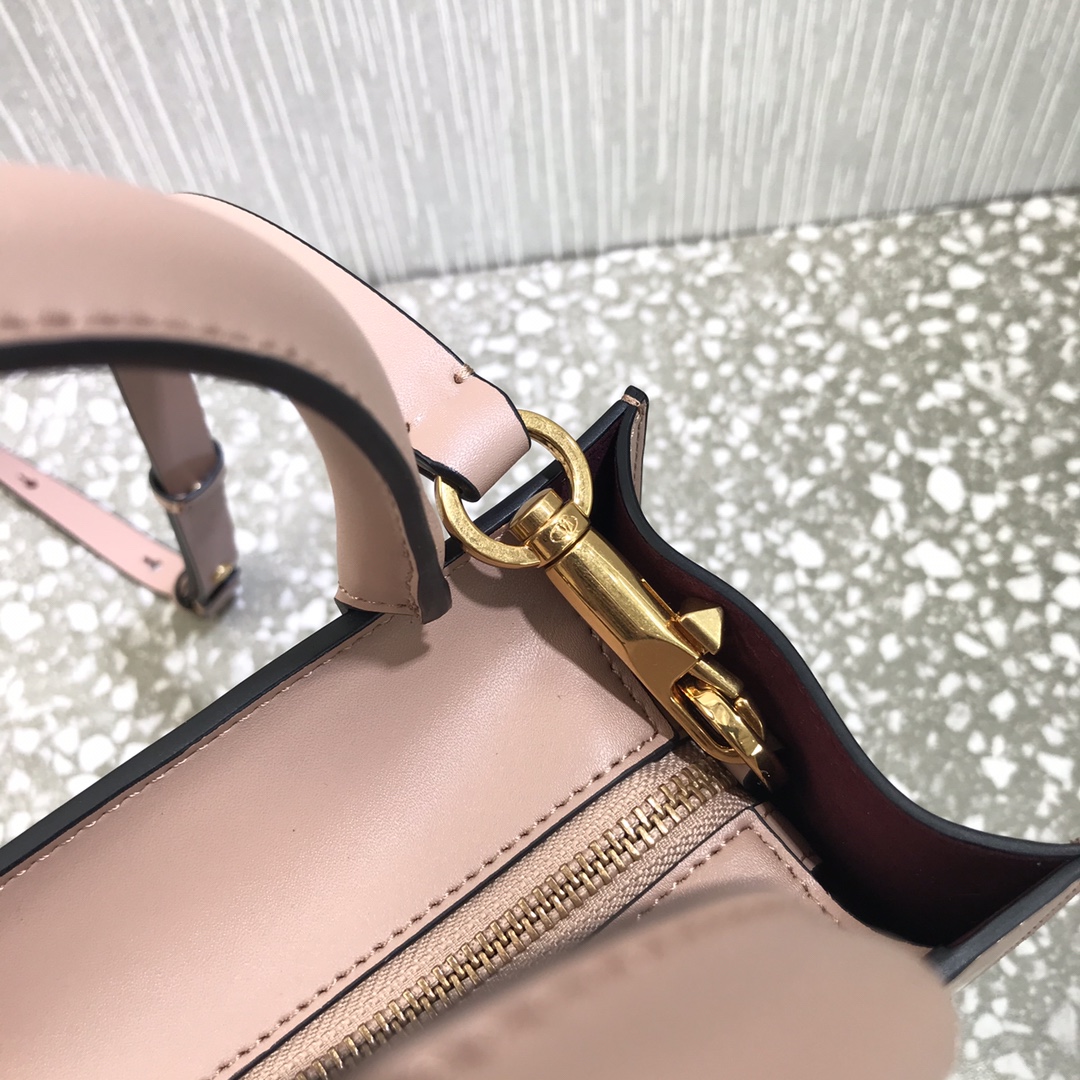 Va1e*ntin0 small garavanivlogo walk tote bag calfskin leather rose cannelle wb0h23qel 20 x 10 x 21 cm