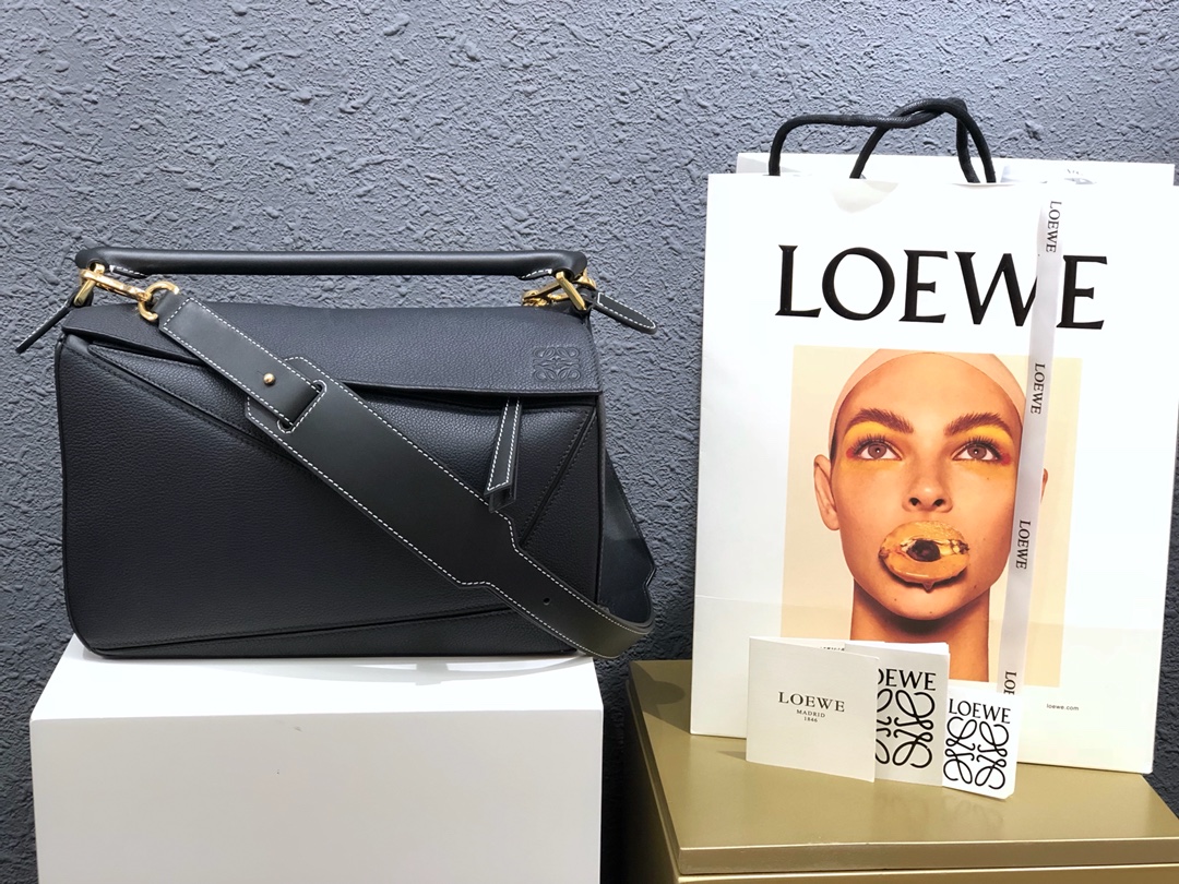 L0ew* medium puzzle bag soft grained calfskin gold metal midnight blue/black 32212kbs20 29 x 18 x 12 cm