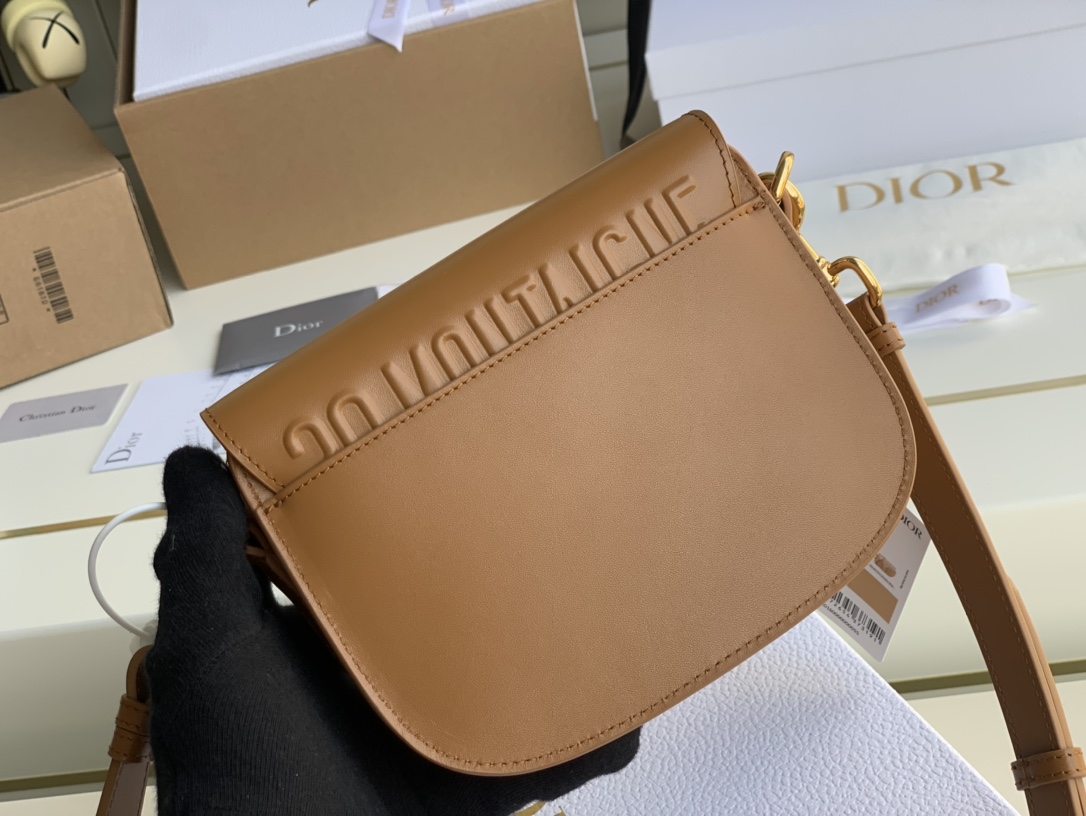 D10r small bobby bag box calfskin tan m9317 18 x 14 x 5 cm