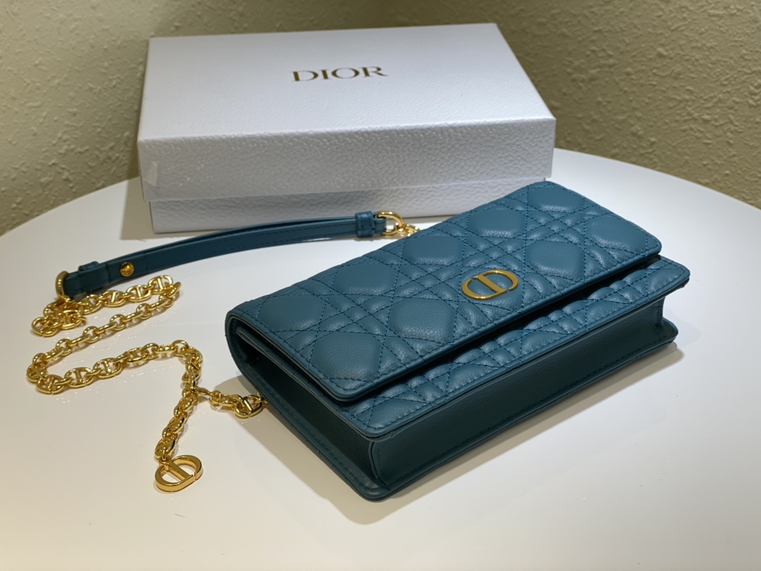 d10r caro belt pouch with chain S*pple cannage calfskin blue s5091 20 x 11.5 x 3.5 cm