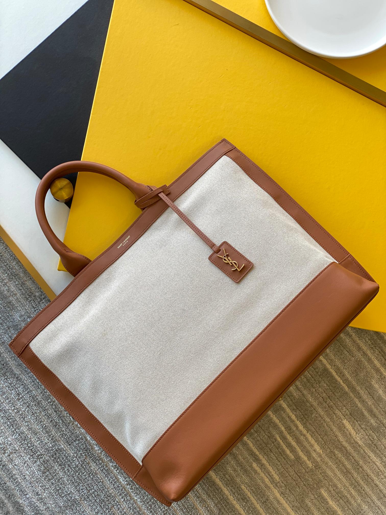 Y51 shopping tag tote beige 211418 41.5 x 34 x 14 cm