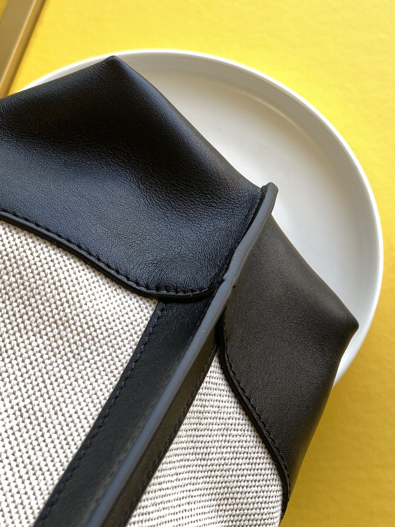 Y51 shopping tag tote black 211418 41.5 x 34 x 14 cm