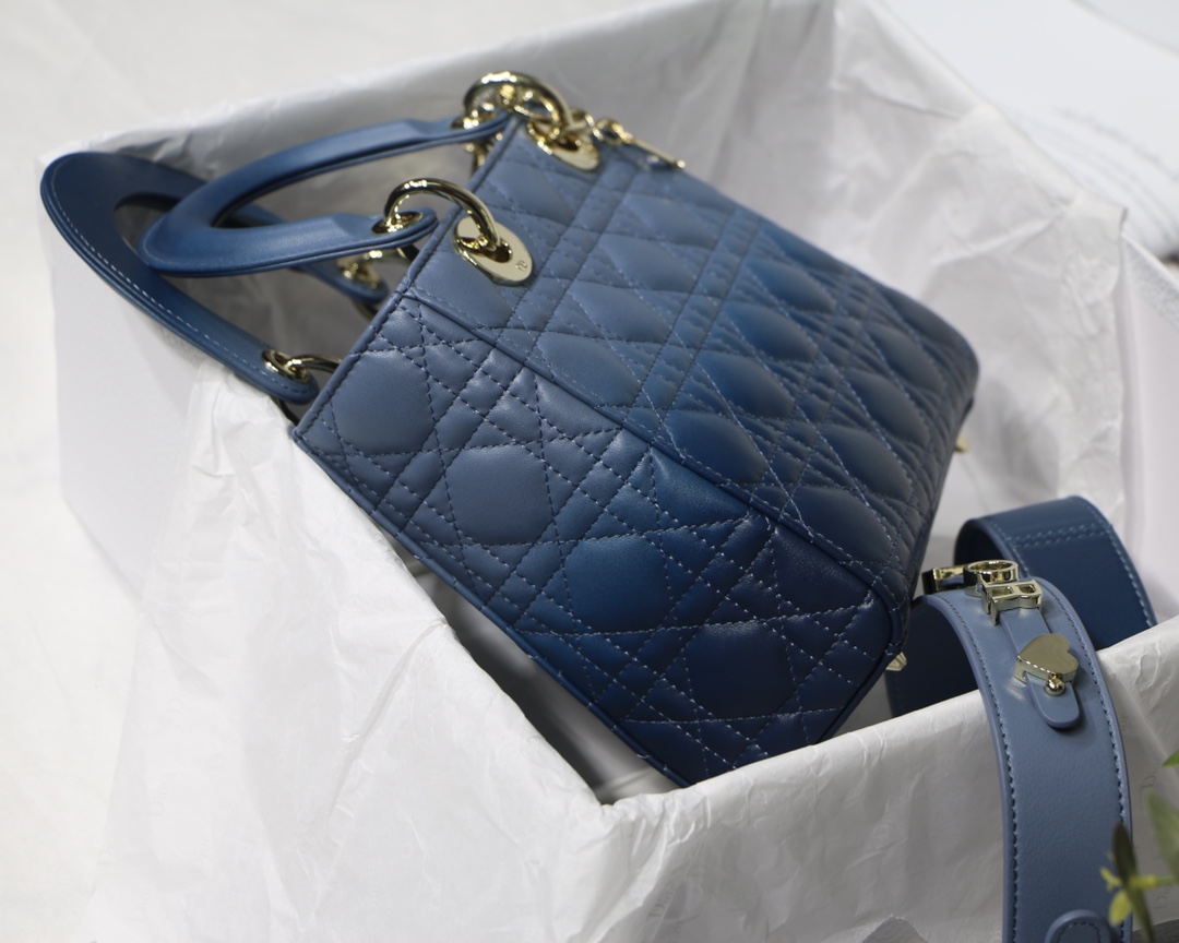 D10r lady D10r my abcD10r bag gradient cannage lambskin indigo blue m0538 20 × 16.5 × 8 cm