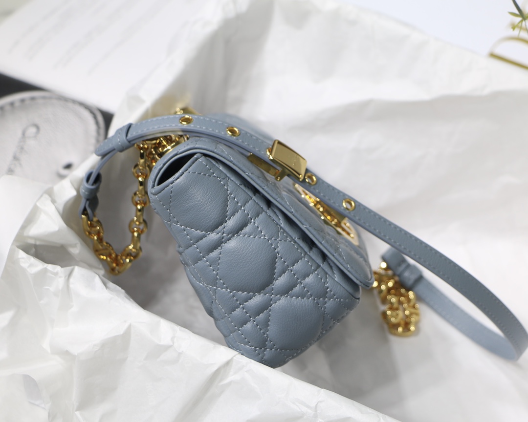 d10r small caro bag S*pple cannage calfskin sky blue m9241 20 x 12 x 7 cm
