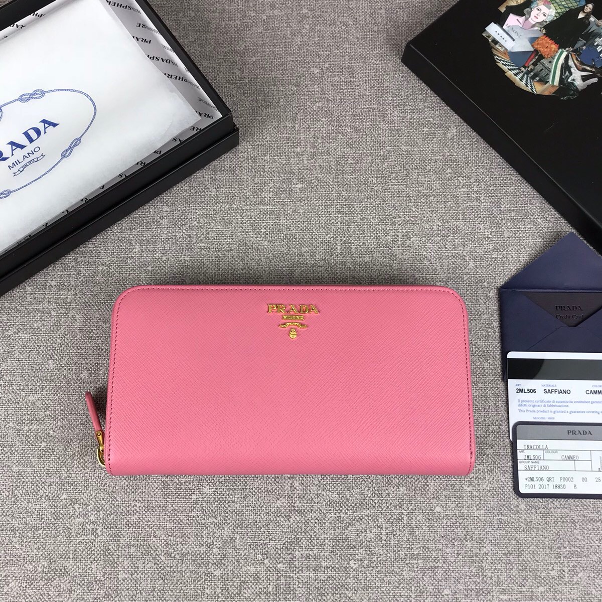Pra*a large saffiano leather wallet petal pink 1ml506 20 x 10 cm