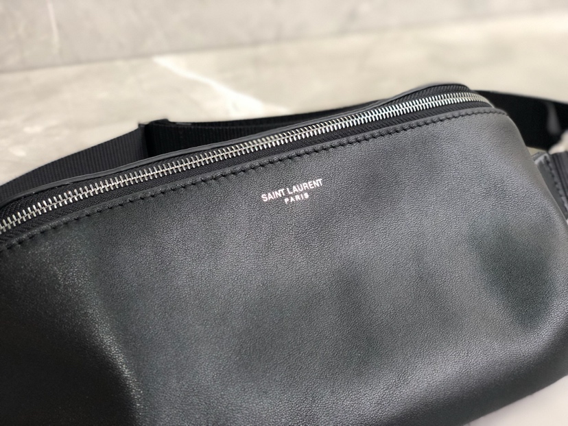 Y51 logo-print bum bag leather black 505671 26 x 12.5 x 7.5 cm