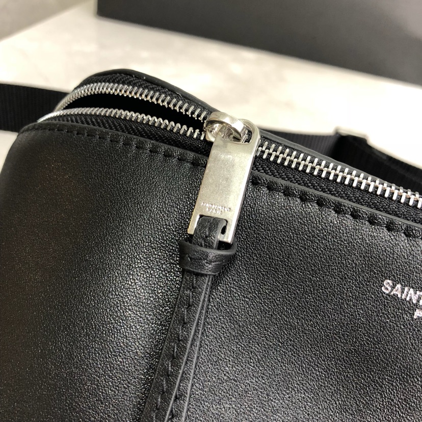 Y51 logo-print bum bag leather black 505671 26 x 12.5 x 7.5 cm