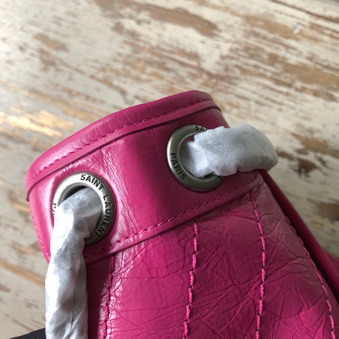 Y51 niki medium crinkled vintage leather neon pink 4988940 28 x 20 x 8 cm