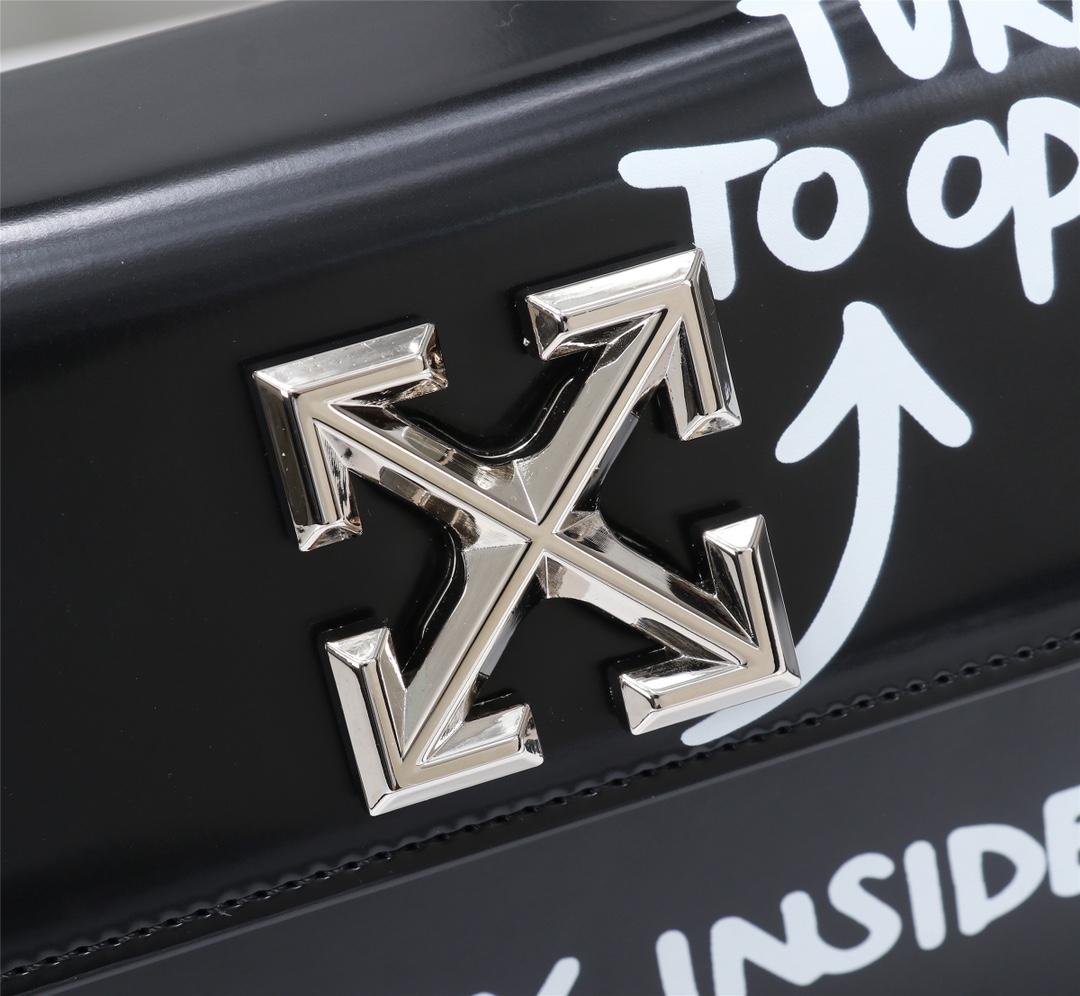 OFF WHITE 1.4 Quote Jitney Bag Leather Black 22 x 14 x 7 cm