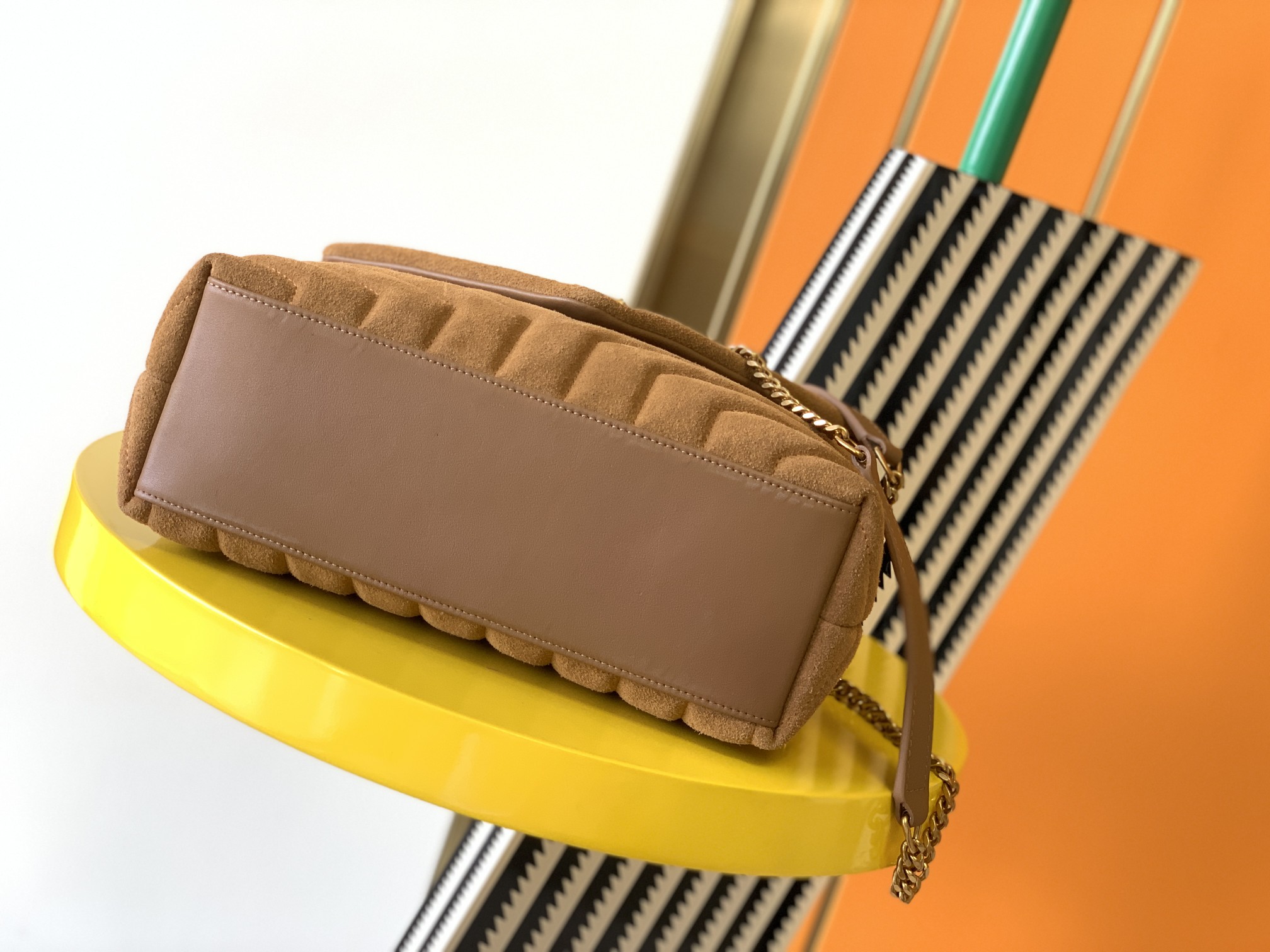 Y51 loulou small bag in y-quilted suede cinnamon 4946991 25 x 17 x 9 cm