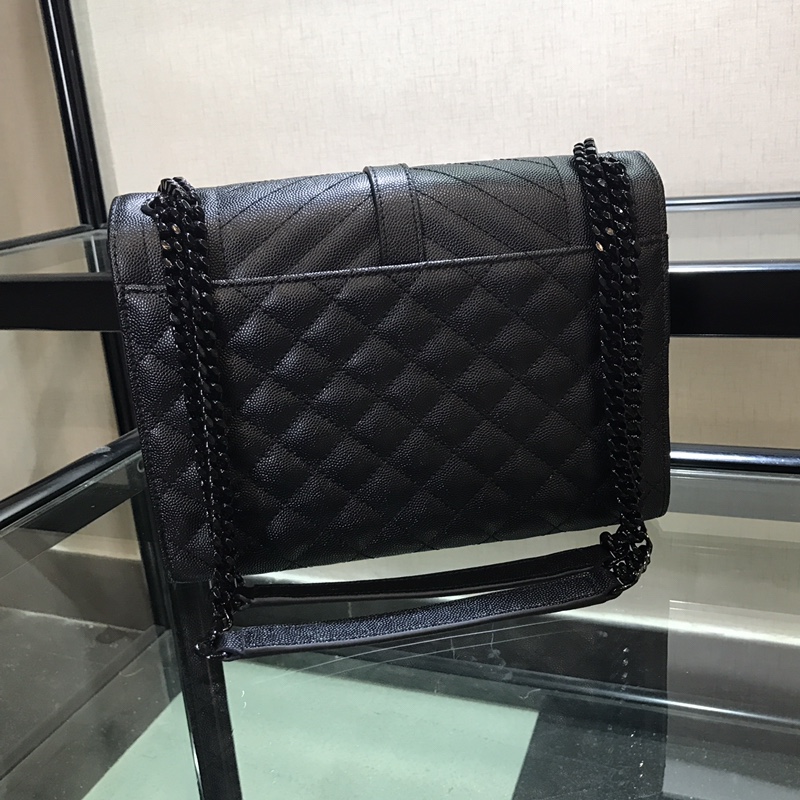 Y51 envelope medium bag in grained leather black metal 600185 24 x 7.5 x 18 cm