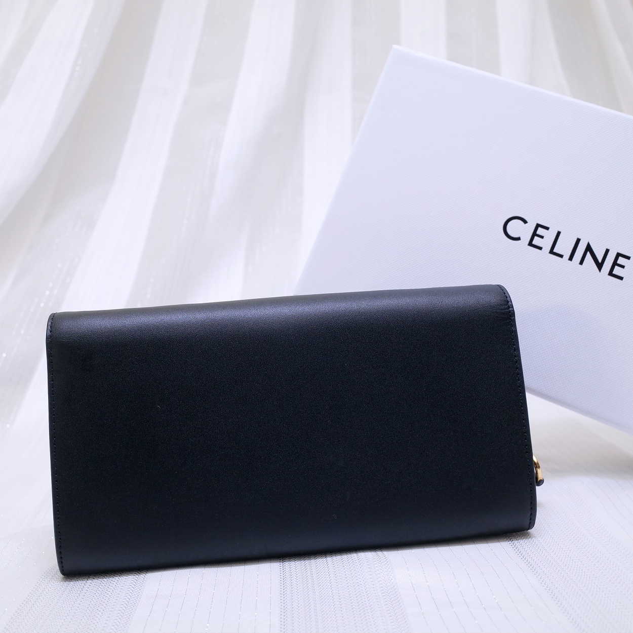 Ce1i*e c wallet on chain in leather black 19 x 9 cm