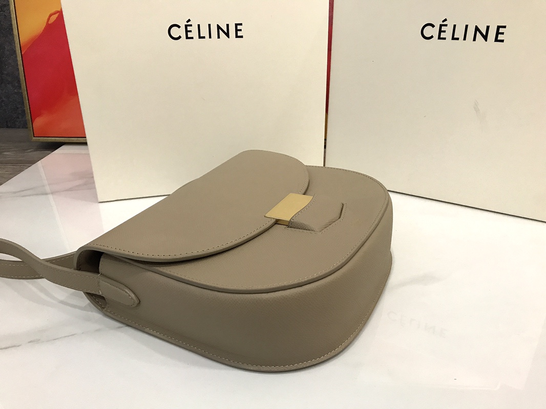 Ce1i*e medium trotteur bag in leather taupe 23 cm