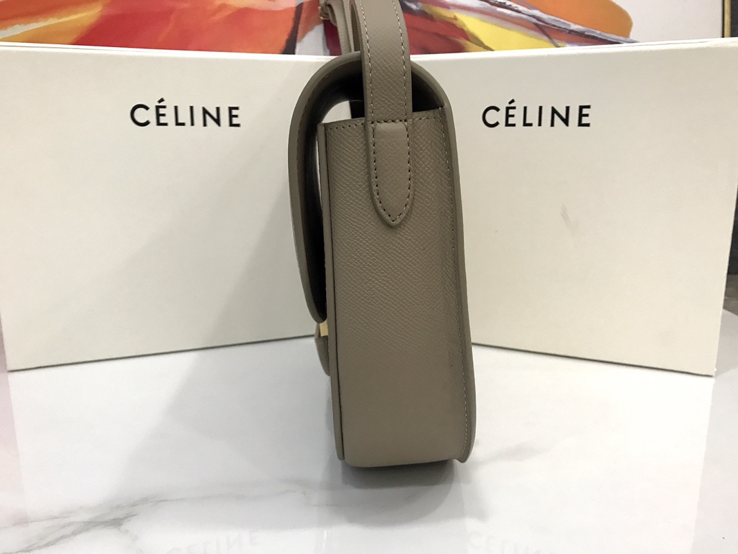 Ce1i*e medium trotteur bag in leather taupe 23 cm