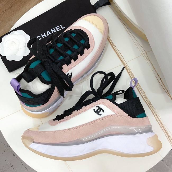 Ch**el sneaker 02