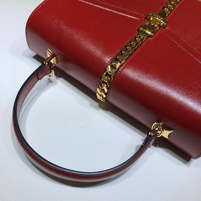 Gvc*1 sylvie 1969 small top handle bag red 602781 26 x 19 x 10.5 cm