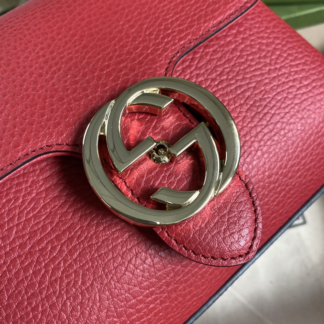 Gvc*1 interlocking g leather crossbody bag red 607720 22 x 15 x 7 cm