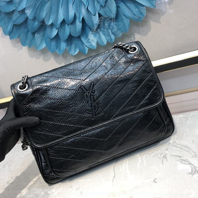 Y51 large niki calfskin leather black 4988830 32 x 23 x 9 cm