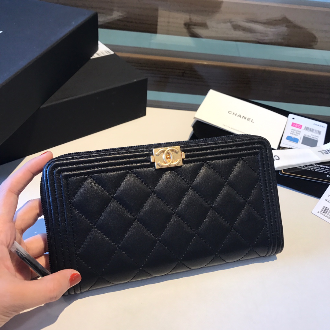 Ch**el boy long zipped wallet gold metal black a80815 19cm