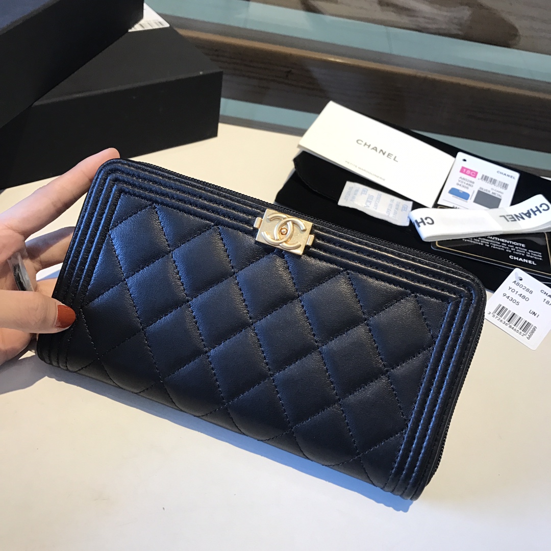 Ch**el boy long zipped wallet gold metal black a80815 19cm