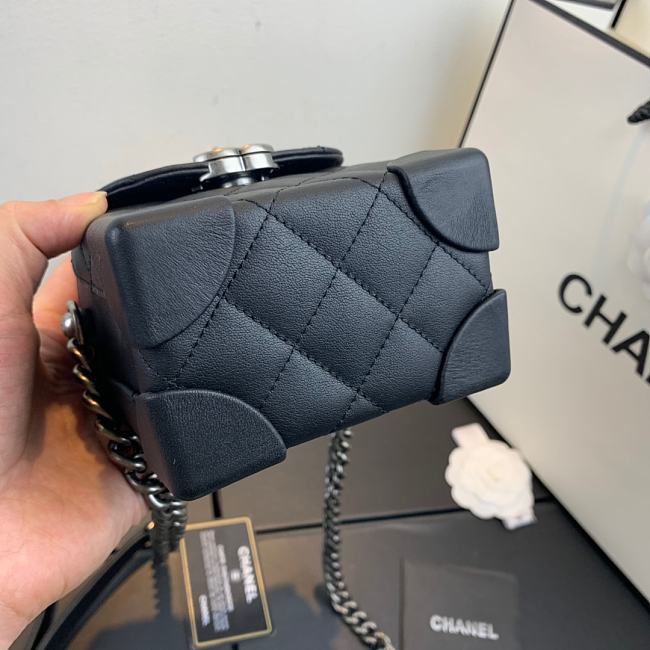 Ch**el mini quilted leather crossbody bag black as1169 19 x 12 x 9 cm