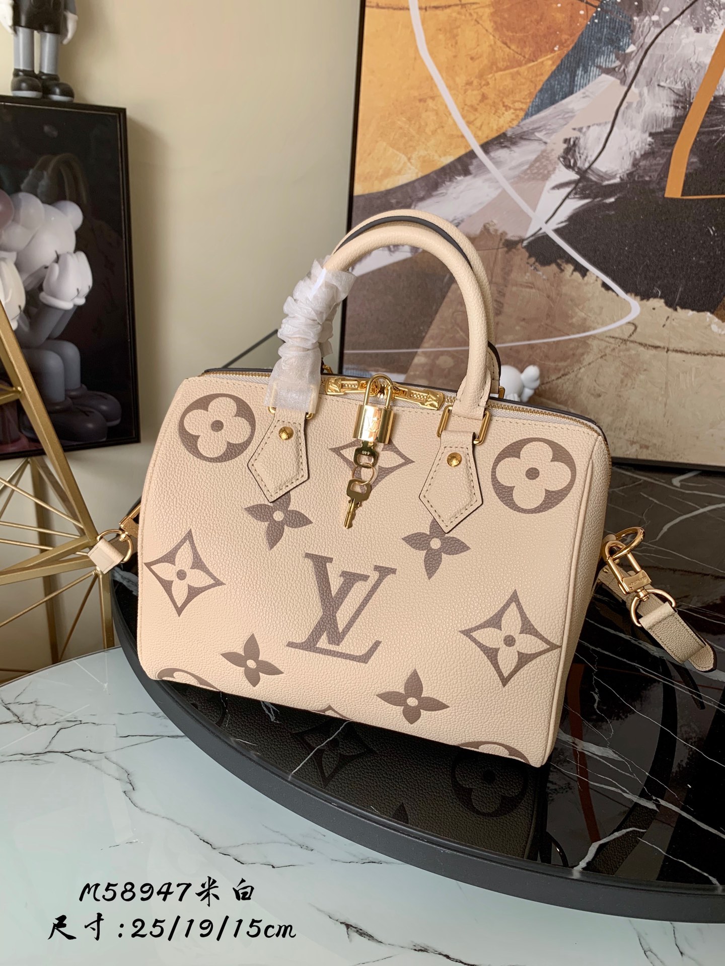 l0vis Vvtt0n speedy bandoulière 25 bicolor monogram pattern creme/beige m58947 25 x 19 x 15 cm