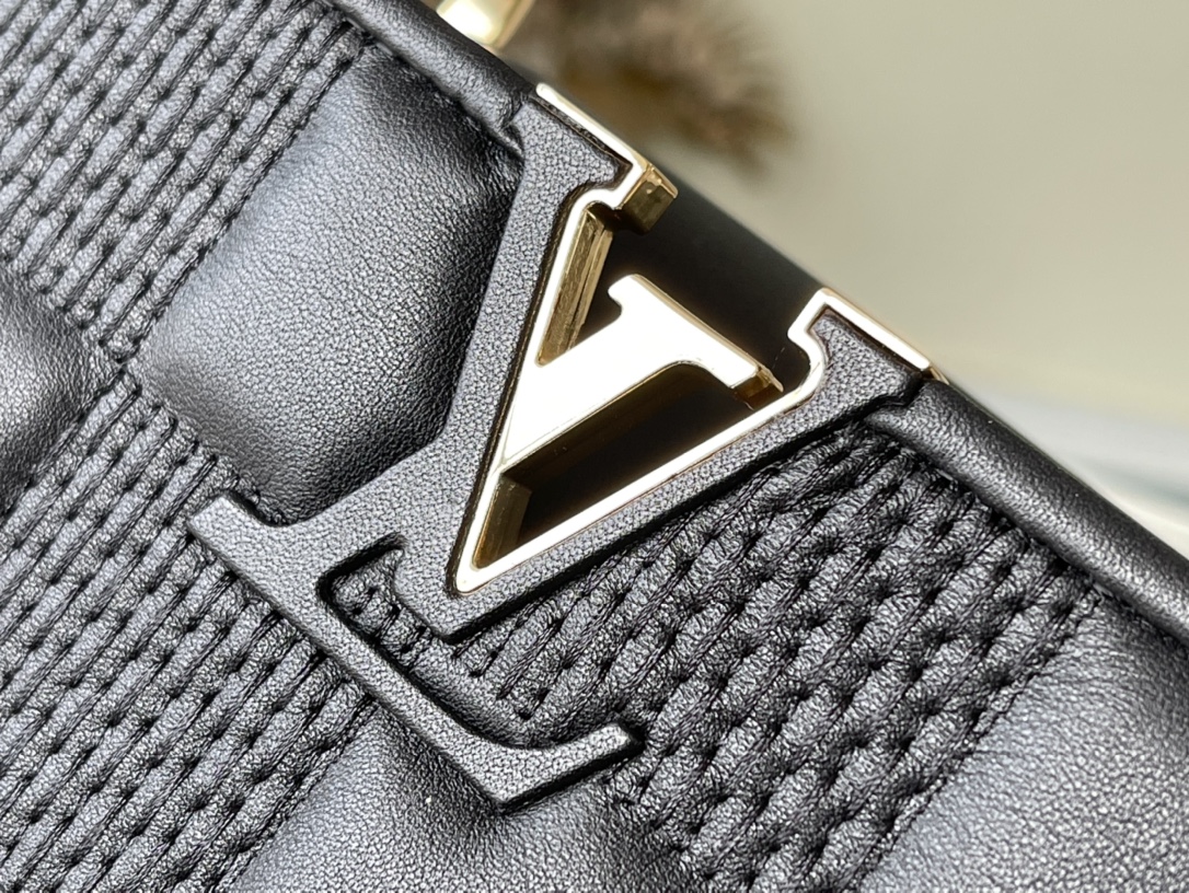 l0vis Vvtt0n capucines bb damier quilt lambskin black m59225 27 x 18 x 9 cm